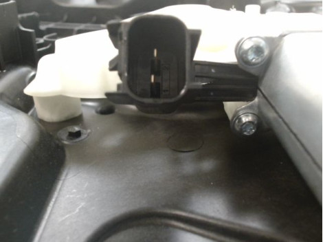 MECANISME+MOTEUR LEVE-GLACE ARRIERE GAUCHE FORD FIESTA 2010-