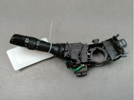 COMMANDE ECLAIRAGE TOYOTA VERSO-S