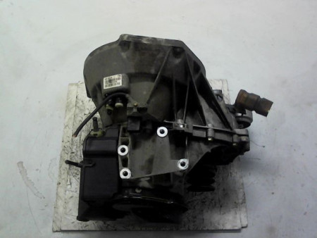 BOITE A VITESSE MECANIQUE FORD FIESTA 1.3