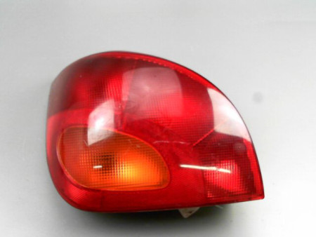 FEU ARRIERE GAUCHE  FORD FIESTA IV Phase 2 1999-2002
