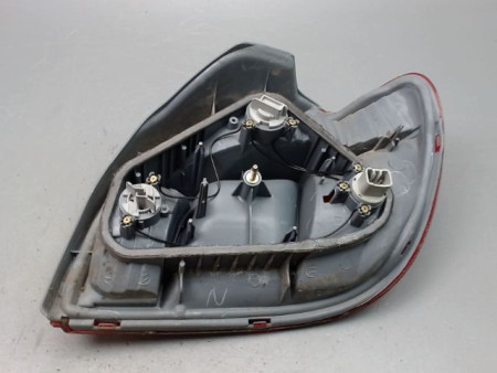 FEU ARRIERE GAUCHE  TOYOTA YARIS I Phase 1 1999-2003