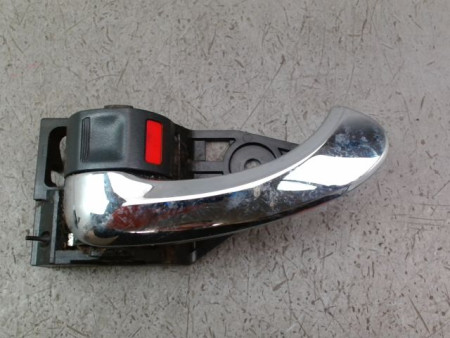 POIGNEE INTERIEURE PORTE AVANT GAUCHE TOYOTA RAV4 BREAK III Phase 1 2006-2009