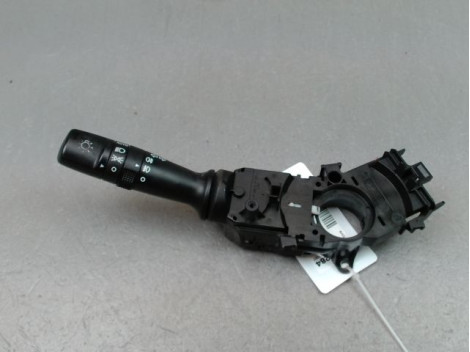 COMMANDE ECLAIRAGE HYUNDAI I 20 2009-