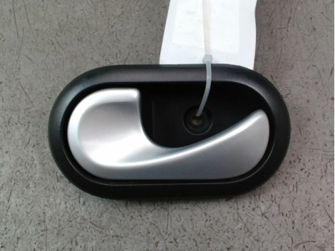 POIGNEE INTERIEURE PORTE ARRIERE GAUCHE DACIA LOGAN MCV I Phase 2 2008-2013
