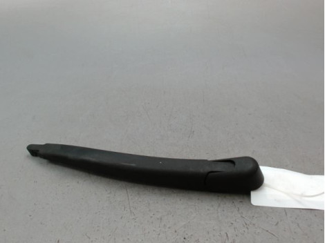 BRAS ESSUIE-GLACE ARRIERE FORD FIESTA VI Phase 1 2008-2012