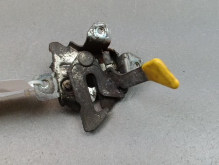 SERRURE CAPOT FORD KA II 2008-...
