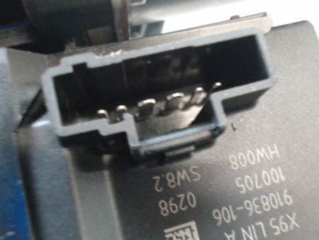 MECANISME+MOTEUR LEVE-GLACE AVANT DROIT RENAULT SCENIC MONOSP. III Phase 1 2009-2011
