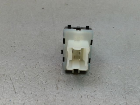 COMMANDE LEVE-GLACE PORTE AVG DACIA SANDERO 2008-