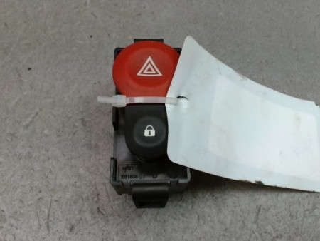 BOUTON DE WARNING RENAULT KANGOO EXPRESS II Phase 2 2013-...