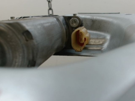 MECANISME+MOTEUR LEVE-GLACE AVANT DROIT HYUNDAI TUCSON BREAK I 2004-2010