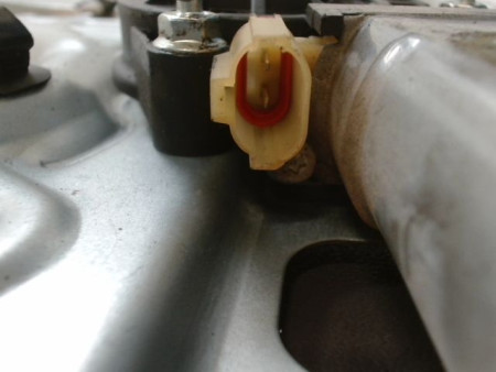 MECANISME+MOTEUR LEVE-GLACE ARRIERE DROIT HYUNDAI TUCSON BREAK I 2004-2010