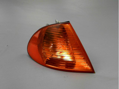 CLIGNOTANT DROIT B.M.W. SERIE 3