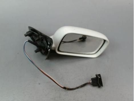 RETROVISEUR EXTERIEUR ELECTRIQUE DROIT VOLKSWAGEN POLO CLASSIC/FLIGHT III Phase 1 1996-2001