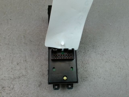 COMMANDE LEVE-GLACE PORTE AVG KIA PRO CEE D II Phase 1 2013-...