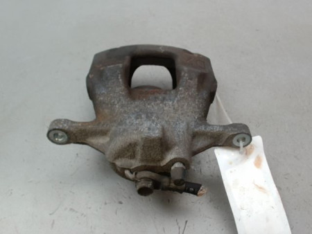ETRIER DE FREIN AVANT DROIT TOYOTA AURIS 2010-