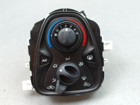 COMMANDE DE CHAUFFAGE TOYOTA AYGO 5P