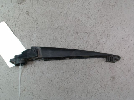 BRAS ESSUIE-GLACE ARRIERE TOYOTA AYGO 5P