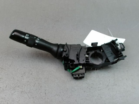 COMMANDE ECLAIRAGE TOYOTA AYGO 5P