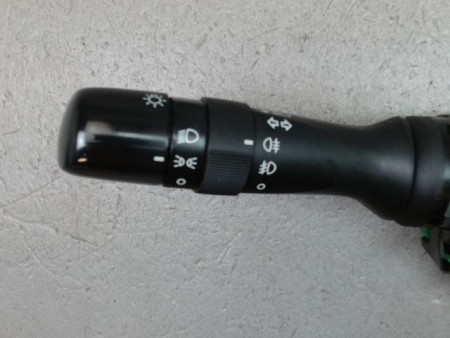 COMMANDE ECLAIRAGE TOYOTA AYGO 5P