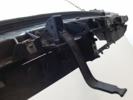 TRAVERSE SUPERIEURE ARMATURE AVANT RENAULT SCENIC MONOSP. II Phase 1 2003-2006
