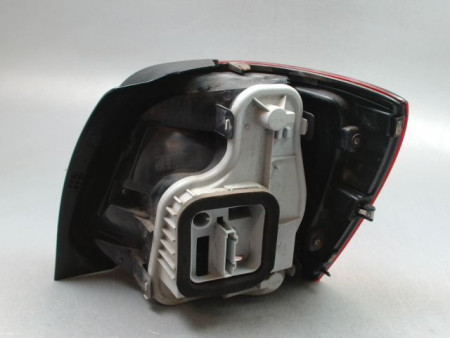 FEU ARRIERE GAUCHE  VOLKSWAGEN POLO V Phase 1 (6R) 2009-...