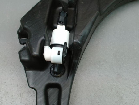 RESERVOIR LAVE-GLACE AVANT PEUGEOT 308 2011-