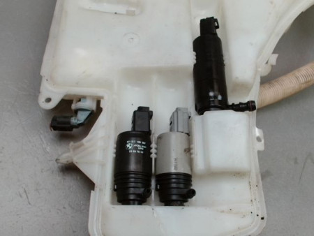 RESERVOIR LAVE-GLACE AVANT BMW SERIE 1 I Phase 2 (E87) 2007-2011