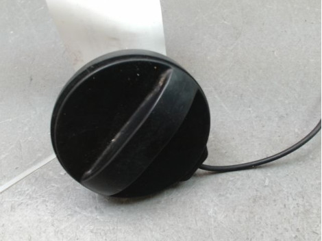 BOUCHON RESERVOIR A CARBURANT PEUGEOT 308 2011-