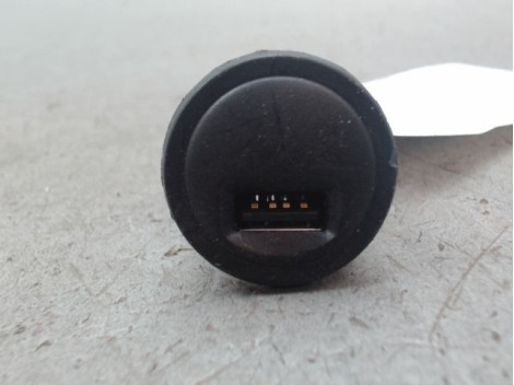 PORT USB/AUX PEUGEOT 208 Phase 1 2012-...