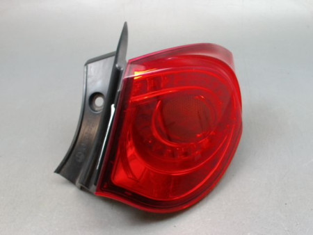 FEU ARRIERE DROIT ALFA ROMEO GUILIETTA 2010-
