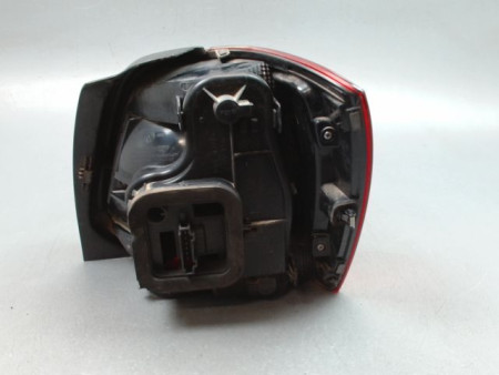 FEU ARRIERE GAUCHE  VOLKSWAGEN POLO V Phase 1 (6R) 2009-2014