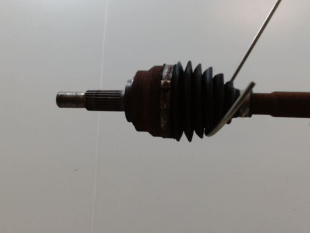TRANSMISSION AVANT DROIT DACIA SANDERO 2008- 1.0 SCe 65