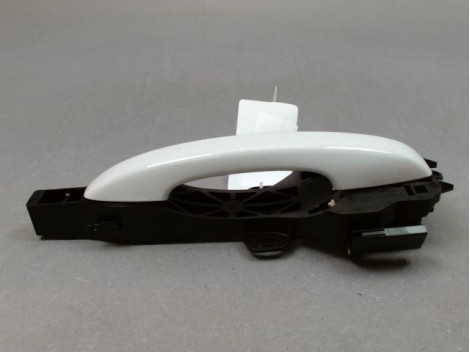 POIGNEE EXTERIEURE PORTE AVANT DROIT DACIA SANDERO 2008-