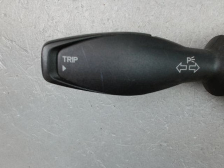 COMMANDE CLIGNOTANT FORD KA+