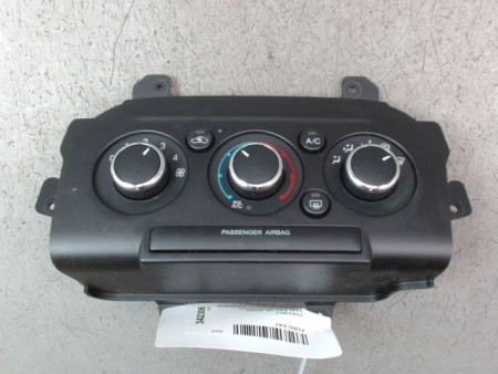 COMMANDE DE CHAUFFAGE FORD KA+