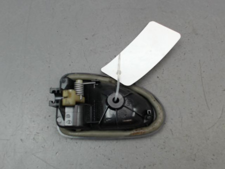POIGNEE INTERIEURE PORTE AVANT DROIT RENAULT TRAFIC FG II Phase 1 -1000- CRT 2002-2006