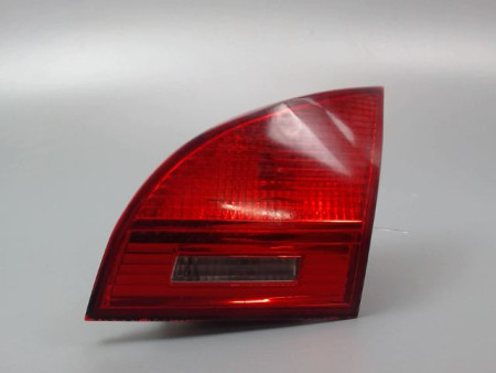 FEU ARRIERE INTERIEUR DROIT KIA VENGA 09-