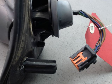 RETROVISEUR EXTERIEUR ELECTRIQUE DROIT PEUGEOT 206 + 2009-2013