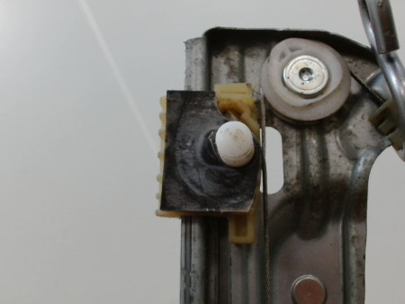MECANISME+MOTEUR LEVE-GLACE AVANT GAUCHE RENAULT MEGANE IV PHASE 1 2015-