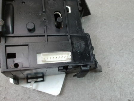COMMANDE ECLAIRAGE RENAULT SCENIC MONOSP. II Phase 2 2006-2009