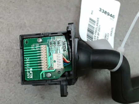 COMMANDE ESSUIE GLACE LAND ROVER FREELANDER 2007-