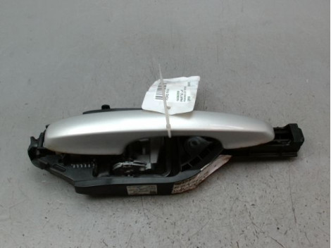 POIGNEE EXTERIEURE PORTE ARRIERE DROIT FORD FOCUS