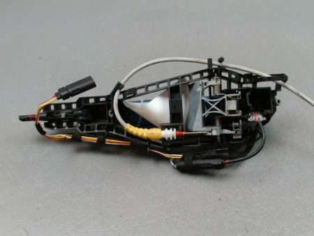 POIGNEE EXTERIEURE PORTE AVANT DROIT BMW SERIE 1