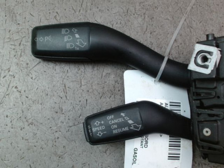 COMMANDE CLIGNOTANT AUDI A3 2003-