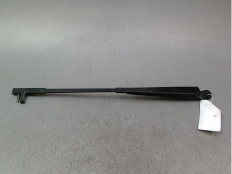BRAS ESSUIE-GLACE AVANT DROIT RENAULT MODUS Phase 2 2008-2012