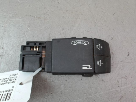 COMMANDE AUTORADIO RENAULT TRAFIC FG L1H1 II Phase 2 -1000- CRT 2006-...