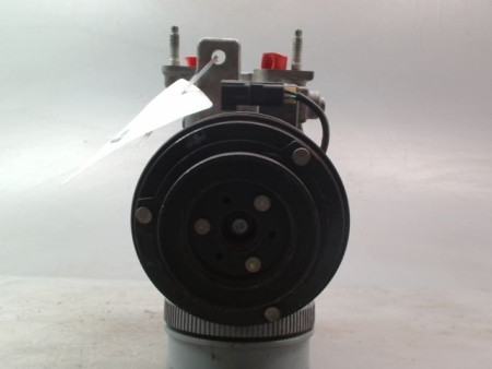 COMPRESSEUR AIR CONDITIONNE FORD COUPE
