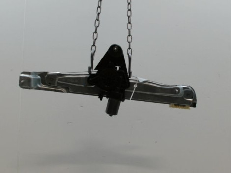 MECANISME+MOTEUR LEVE-GLACE ARRIERE DROIT DACIA SANDERO 2008-