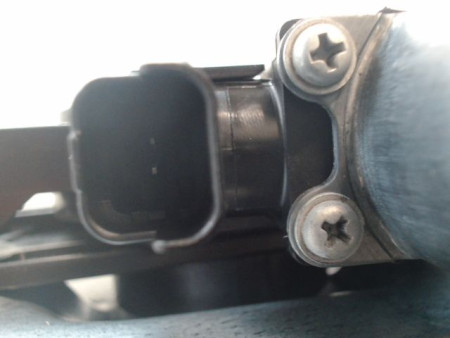 MECANISME+MOTEUR LEVE-GLACE ARRIERE DROIT DACIA SANDERO 2008-
