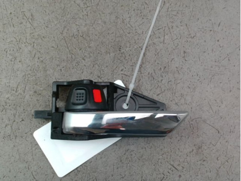 POIGNEE INTERIEURE PORTE AVANT GAUCHE SUZUKI SWIFT